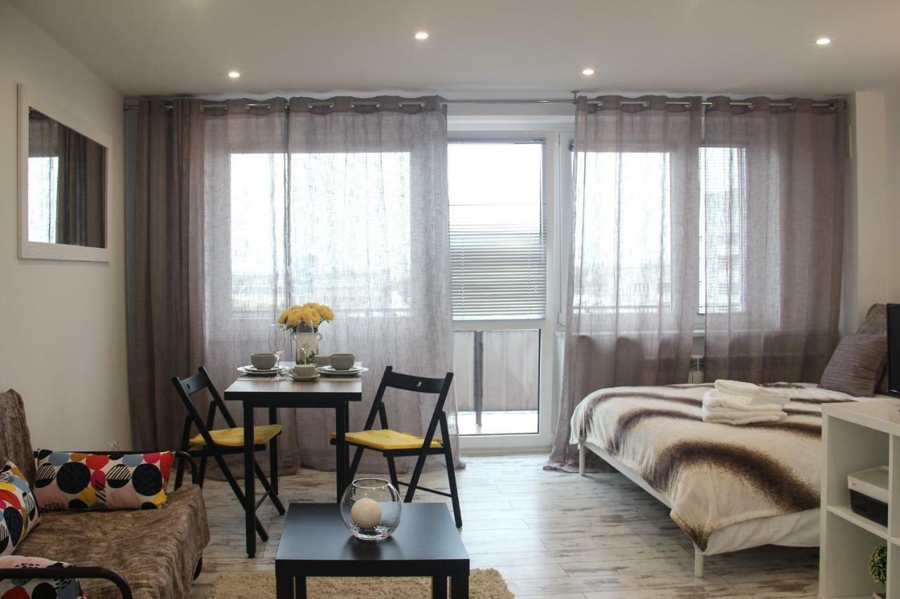 Sunny City Center Apartment Varşovia Exterior foto