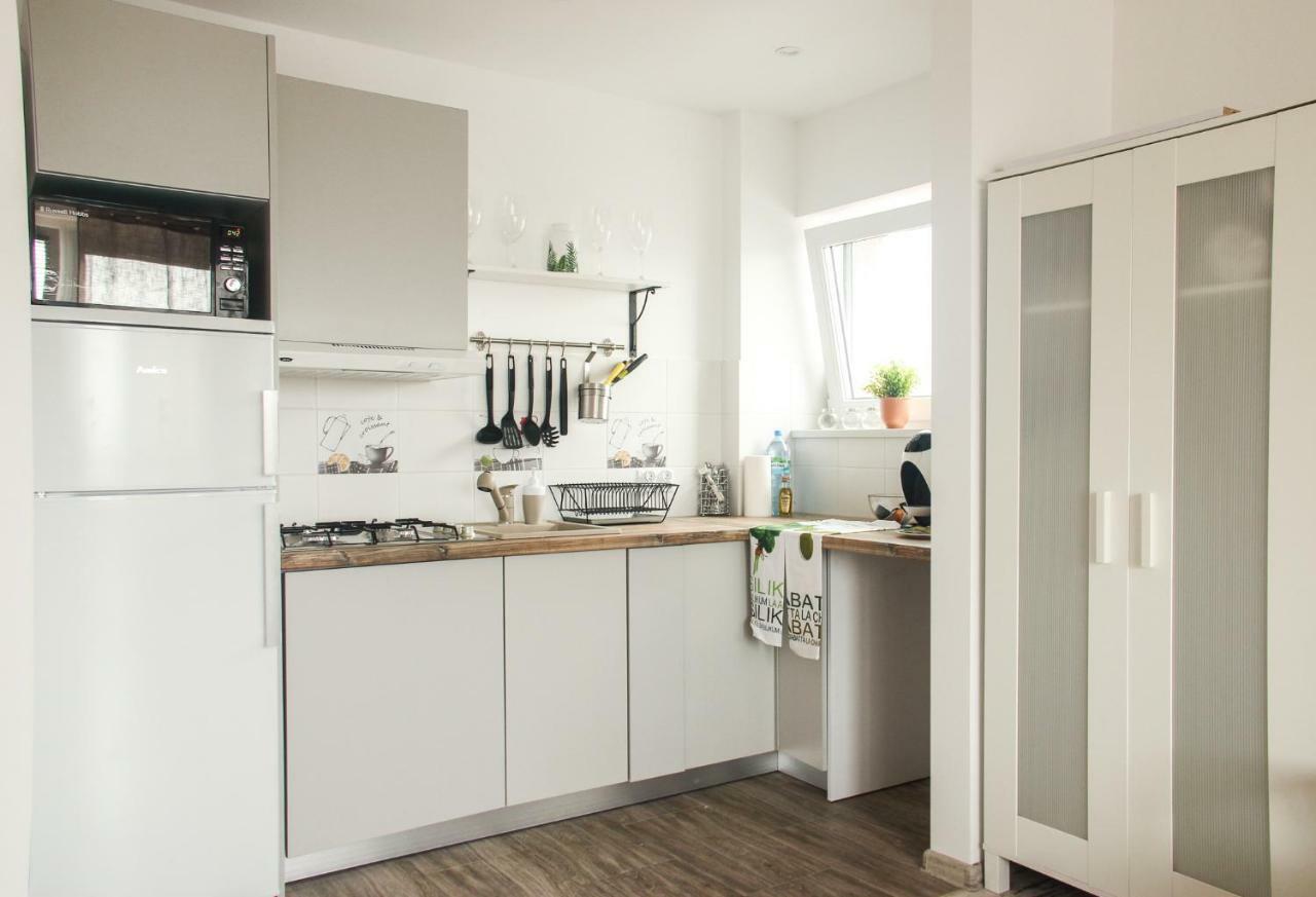 Sunny City Center Apartment Varşovia Exterior foto