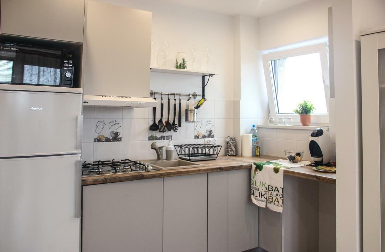 Sunny City Center Apartment Varşovia Exterior foto