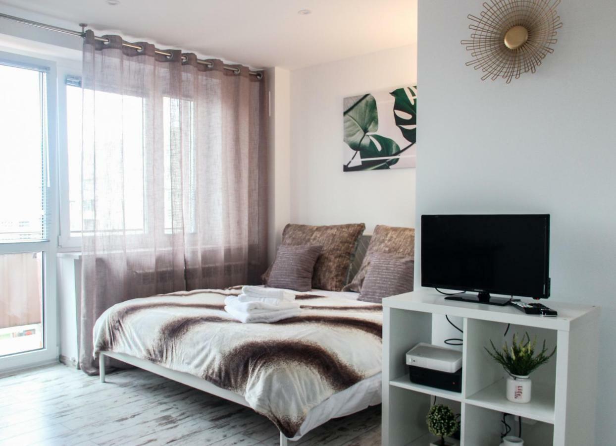Sunny City Center Apartment Varşovia Exterior foto